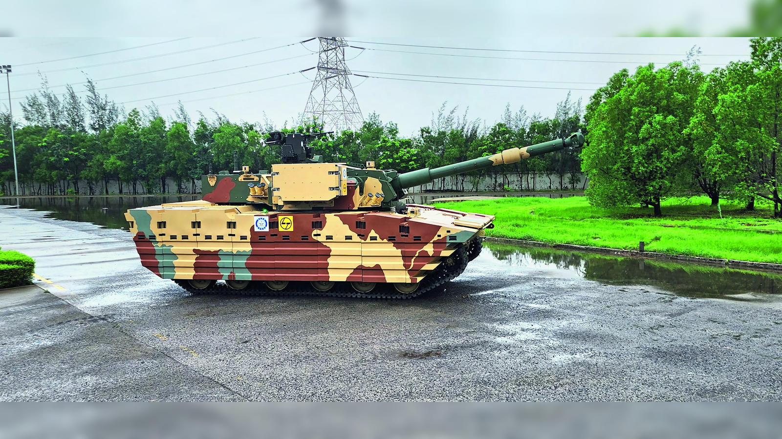 India Unveils Indigenous Light Tank “Zorawar”